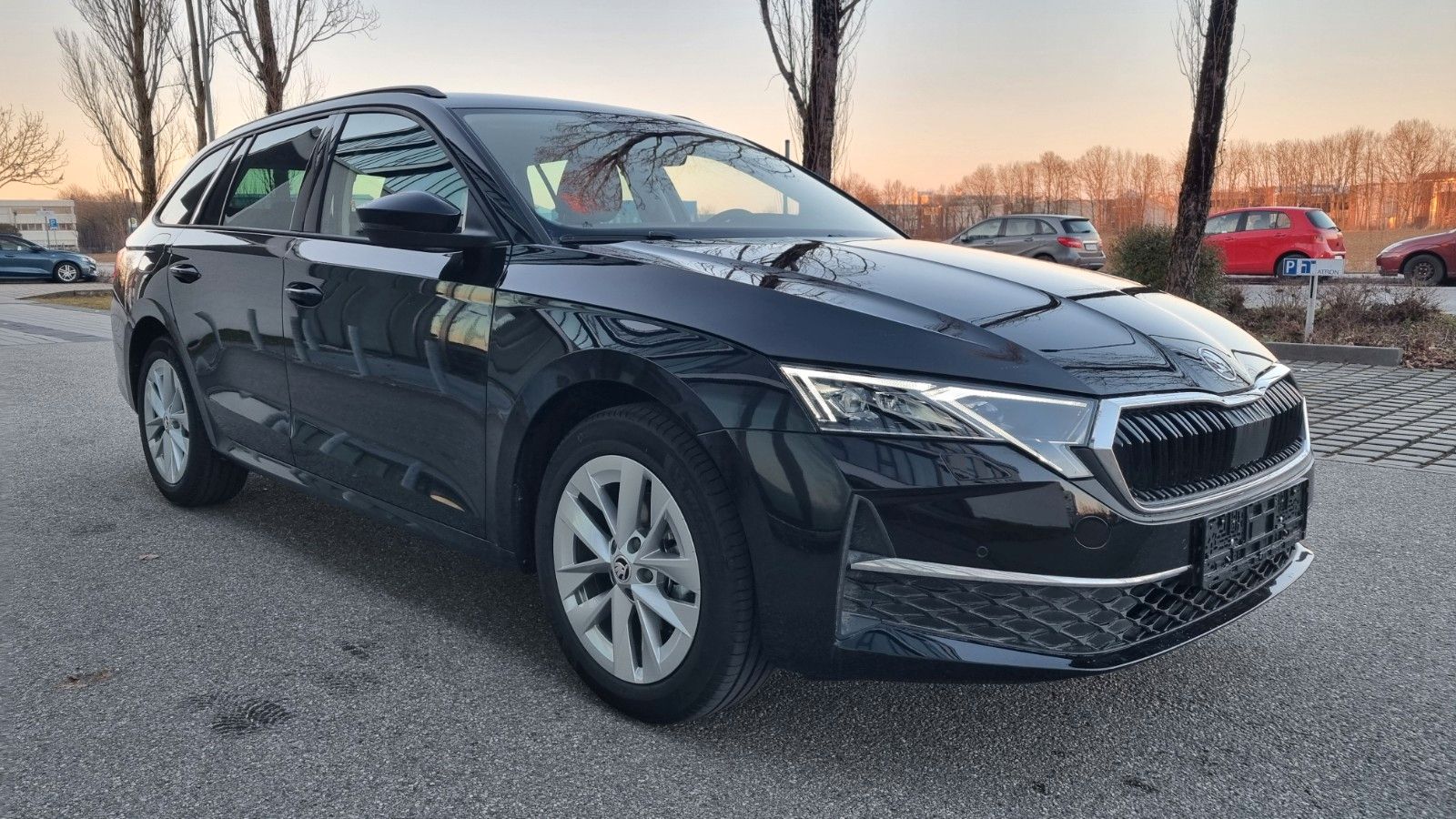 Skoda Octavia Combi 1.5TSI mHEV DSG ACC*AHK AlleFarben imagem 3