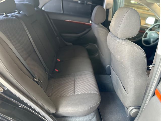 Toyota Avensis 2.4 Executive Liftback