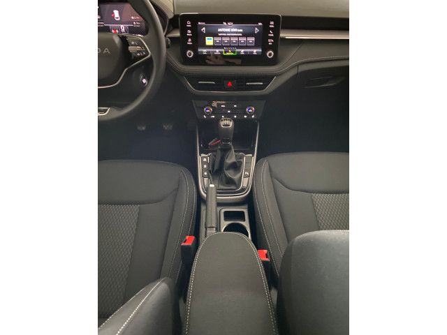 Fabia Tour 1.0 TSI LED+KAMERA+KLIMAAUTO