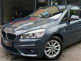 BMW 220i Active Tourer Sport Line/LED/NAVI/PANO/SHZ - BMW 220 in Köln