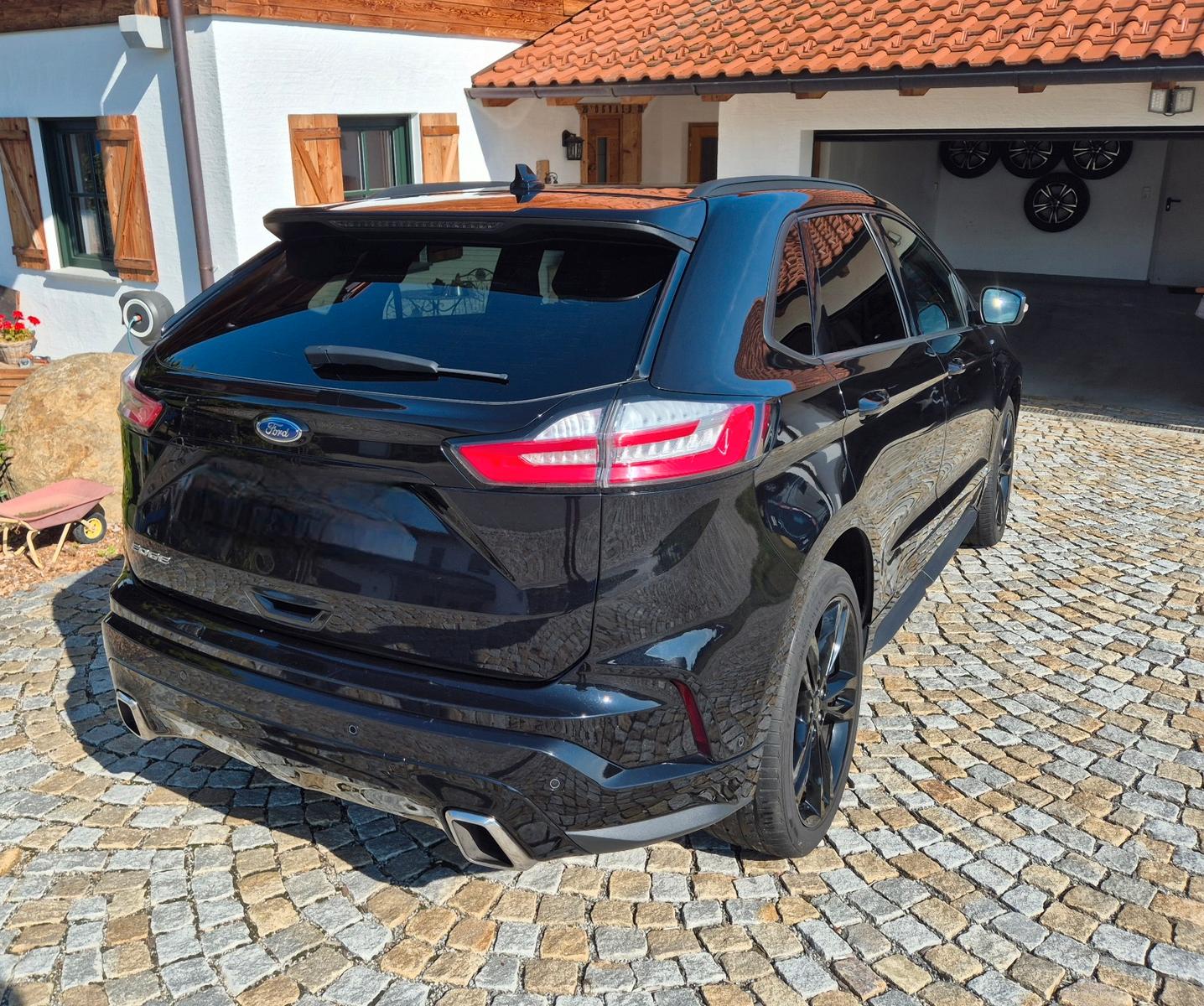 Ford Edge 2,0 l EcoBlue Bi-Turbo 4x4 ST-LINE Auto...