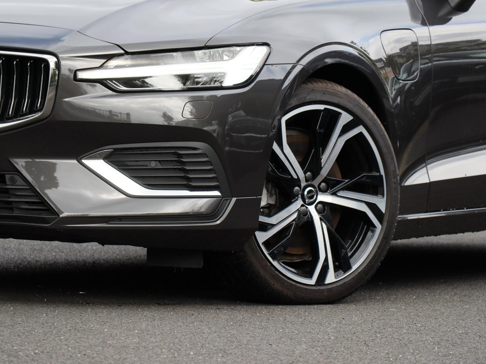 Volvo V60 T6 AWD Plus Bright NP:72.930,-//HK/360°/F-AS