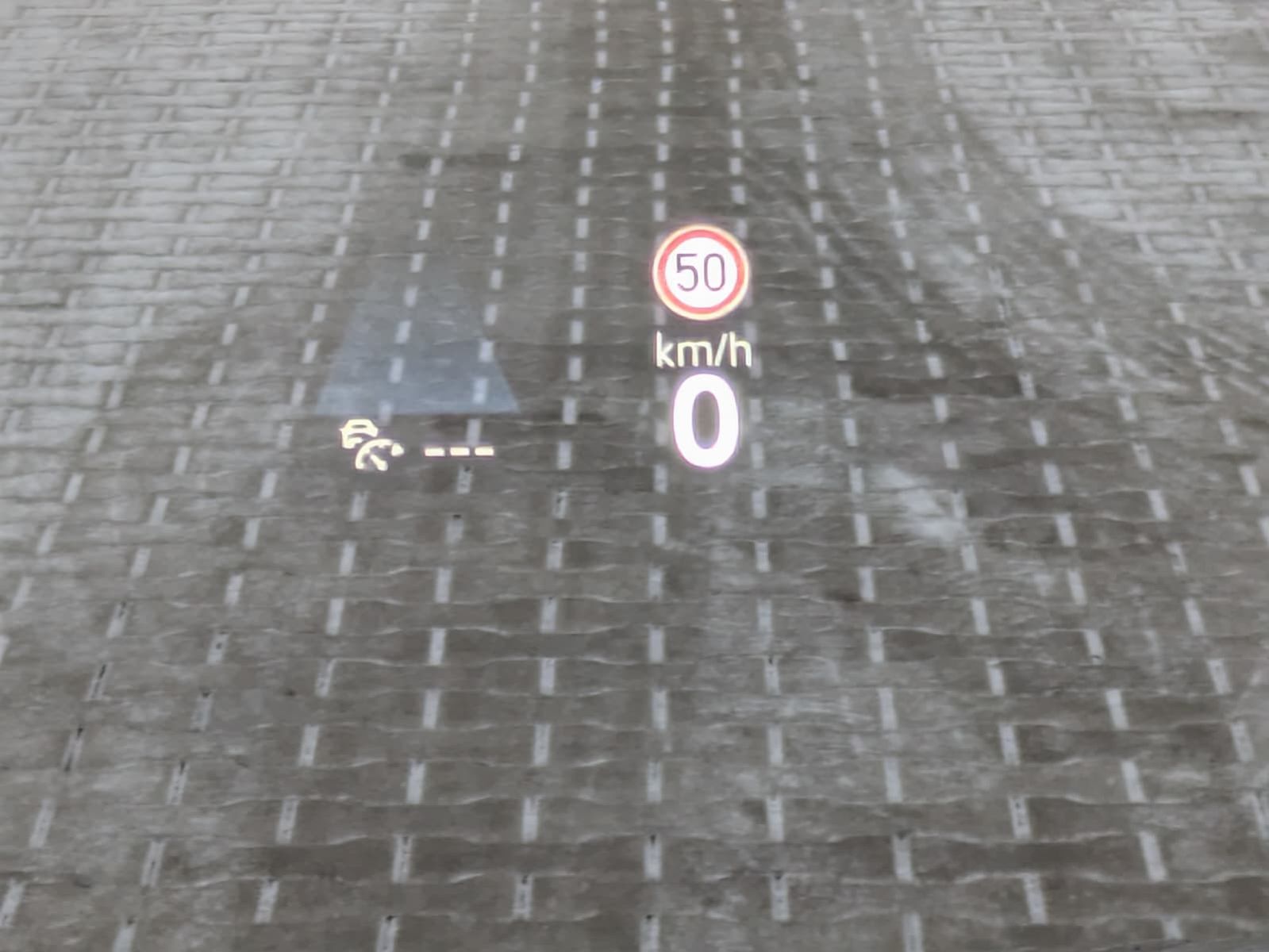 Fahrzeugabbildung Volkswagen Tiguan 2.0 TDI 4M R-Line PANO*H&K*AHK*MATRIX*20"