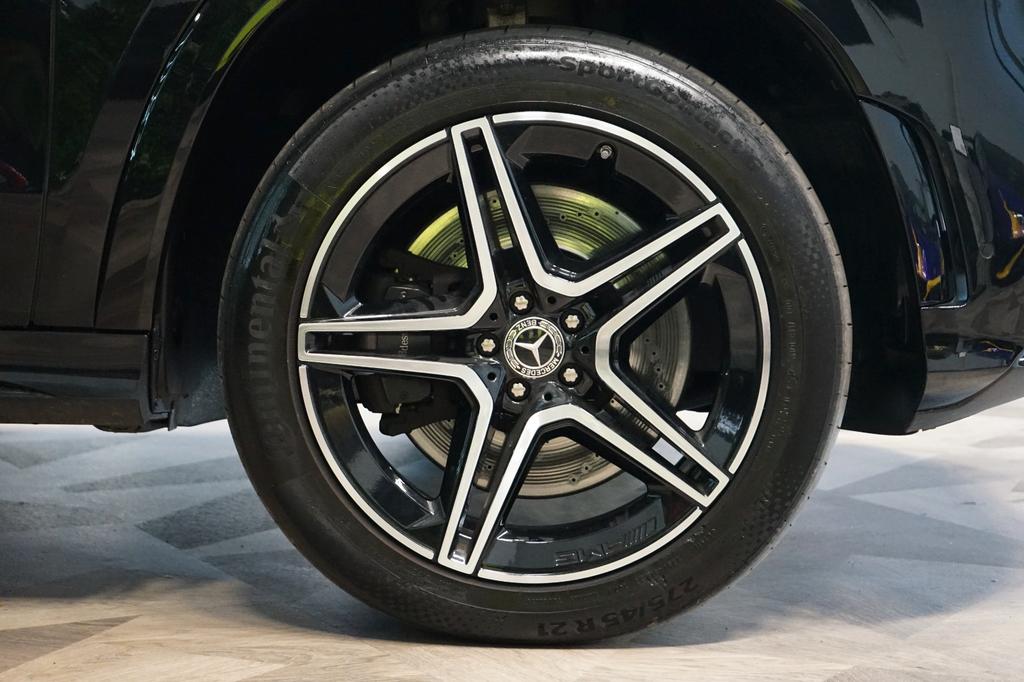 Mercedes-Benz GLS 400