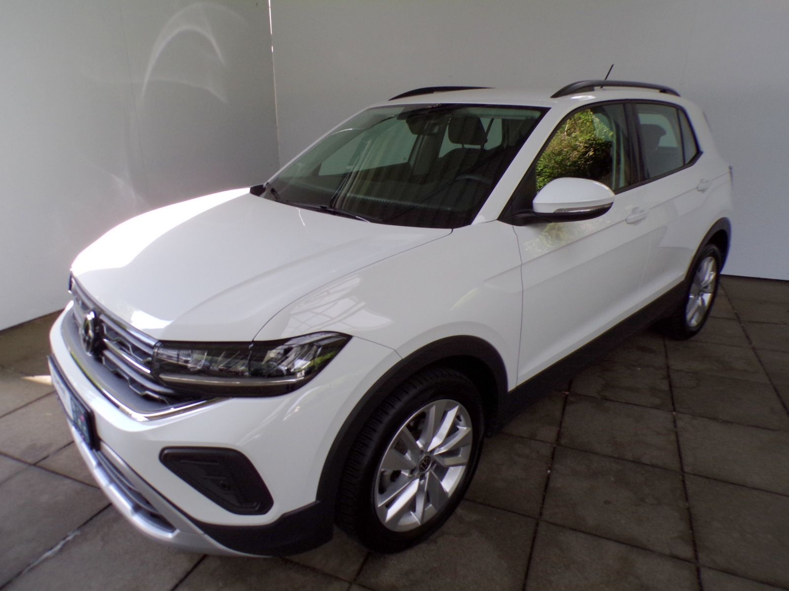 Volkswagen T-CROSS 1.0 TSI DSG LIFE NAVI LED'S AHK KAMERA foto 3