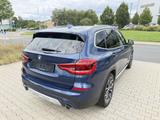 BMW X3 xDrive 30 d xLine Aut. Navi+Leder+Led+Pano - BMW X3 mit Diesel-Antrieb: Geländewagen