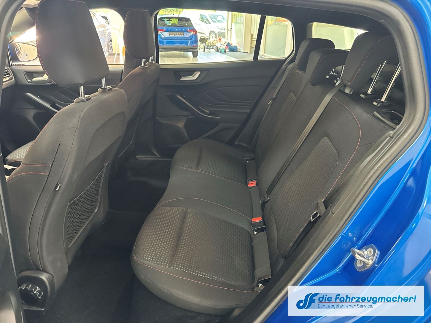 Fahrzeugabbildung Ford Focus Turnier ST-Line Sportpaket Navi Memory Sit