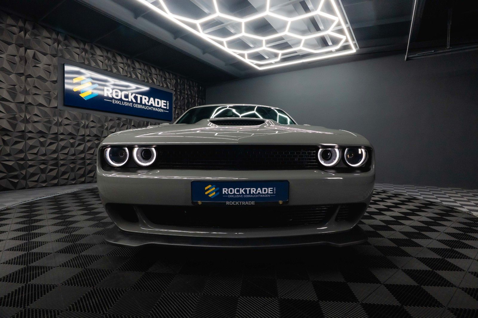 Fahrzeugabbildung Dodge Challenger 3.6 V6 GT SRT Styling *LED*1.Hand*