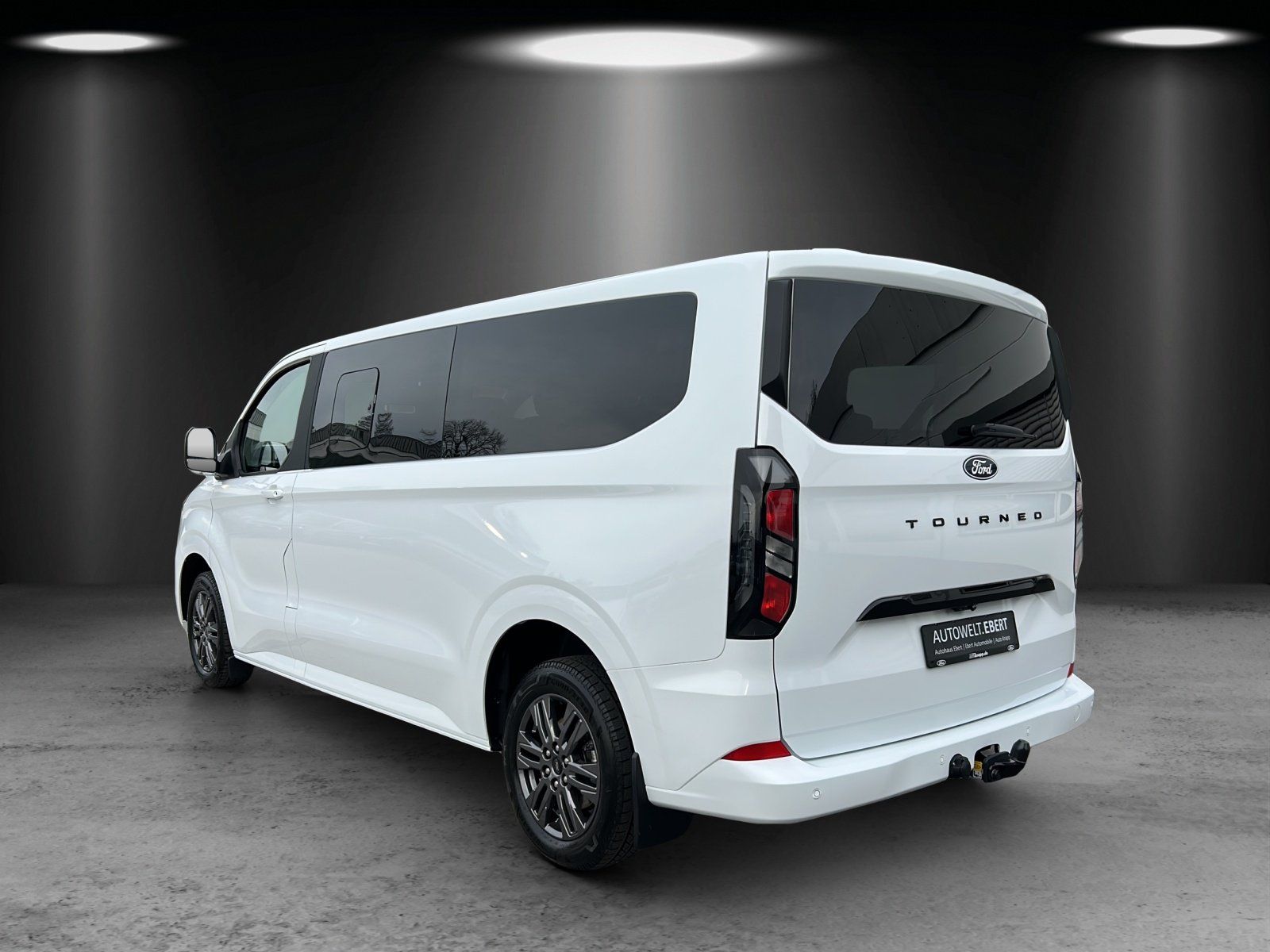 Fahrzeugabbildung Ford Tourneo Custom L2 Titanium Aut./LED/AHK/KAMERA/