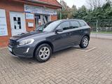 Volvo XC 60 XC60 Momentum 2WD - Volvo XC60: Momentum