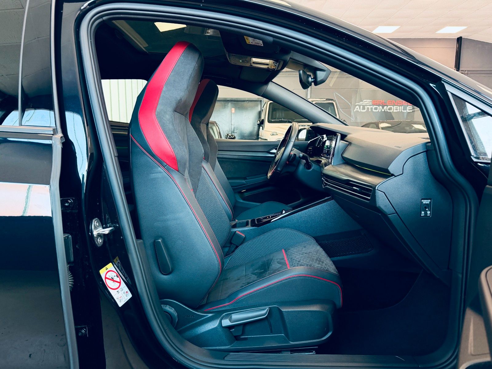 Volkswagen Golf VIII Lim. GTI Clubsport IQ/PANO/H-K/ACC/KAM foto 15