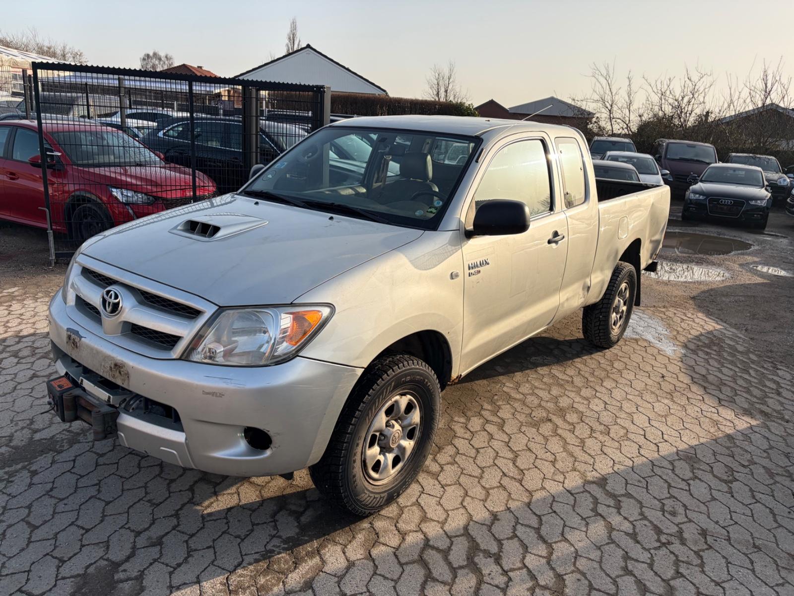 Toyota Hilux 2.5D-4d Ex.cab 4wd A/C