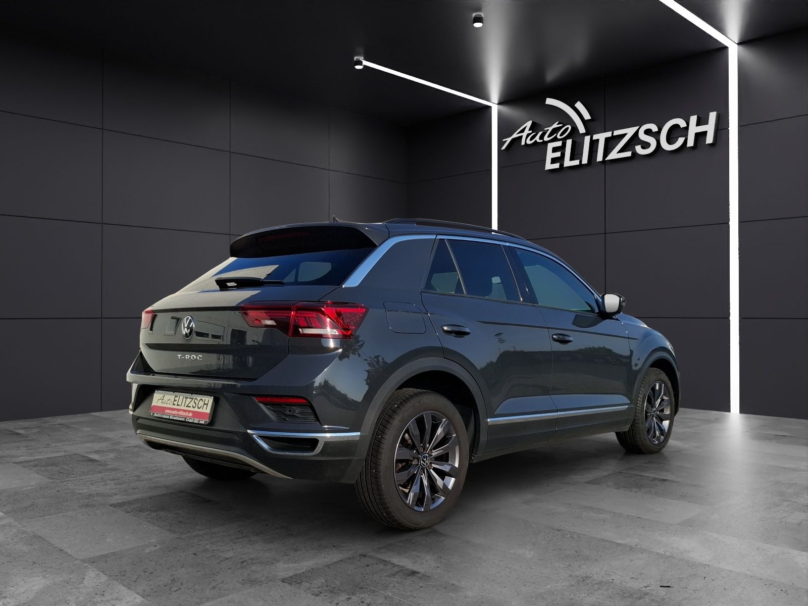 Fahrzeugabbildung Volkswagen T-Roc TSI Sport LED AHK ACC PDC SHZ