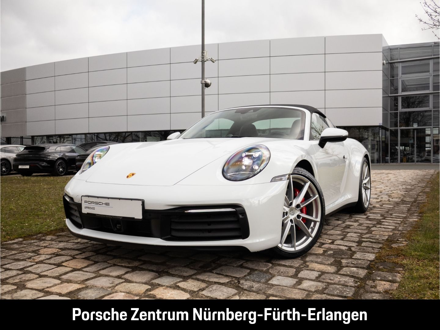 PORSCHE 992 Targa 4S LED BOSE Hinterachslenkung Sportabg