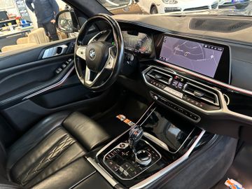 BMW X7 xDrive 30 d Design Pure Excellence *2. Hand*