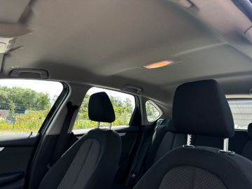BMW 218 - 12