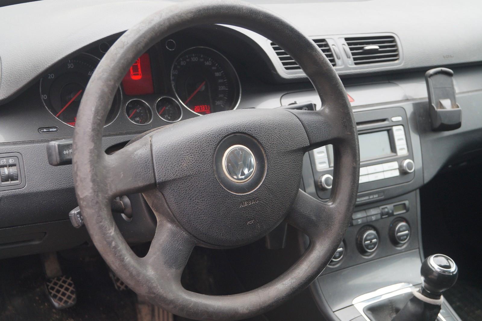 Volkswagen Passat 2006 — photo 20
