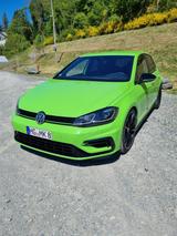 Volkswagen Golf 2.0 TSI DSG 4MOTION R R - : Grün, Allradantrieb