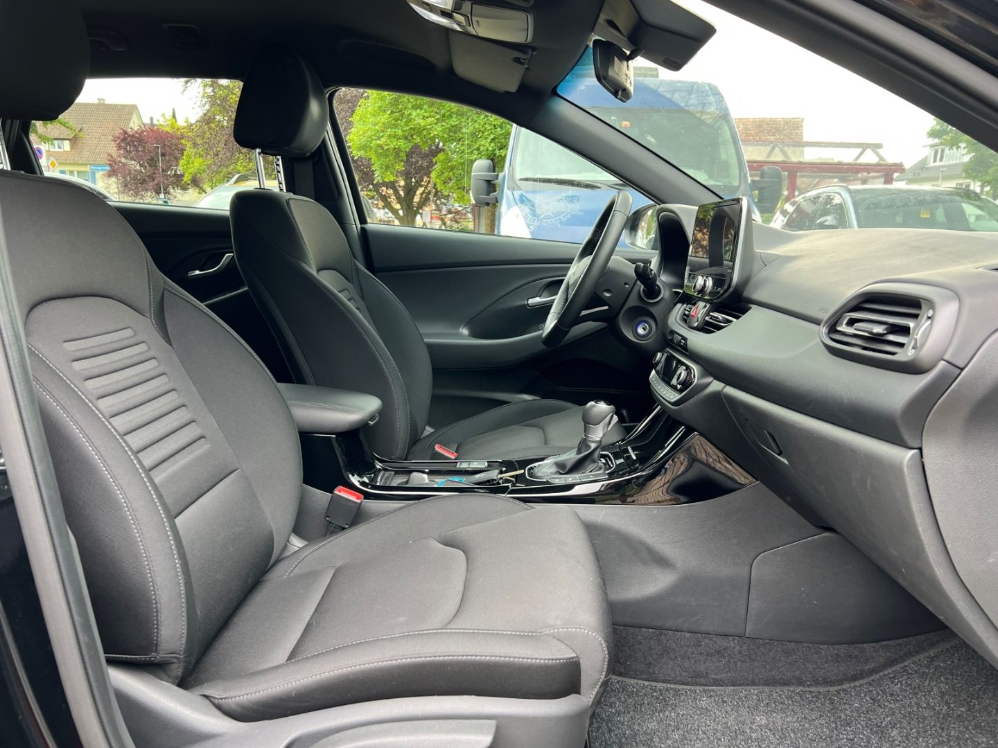Fahrzeugabbildung Hyundai i30 cw Advantage Navi Digitales Cockpit LED Appl