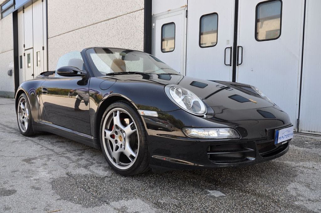 PORSCHE 911 2007