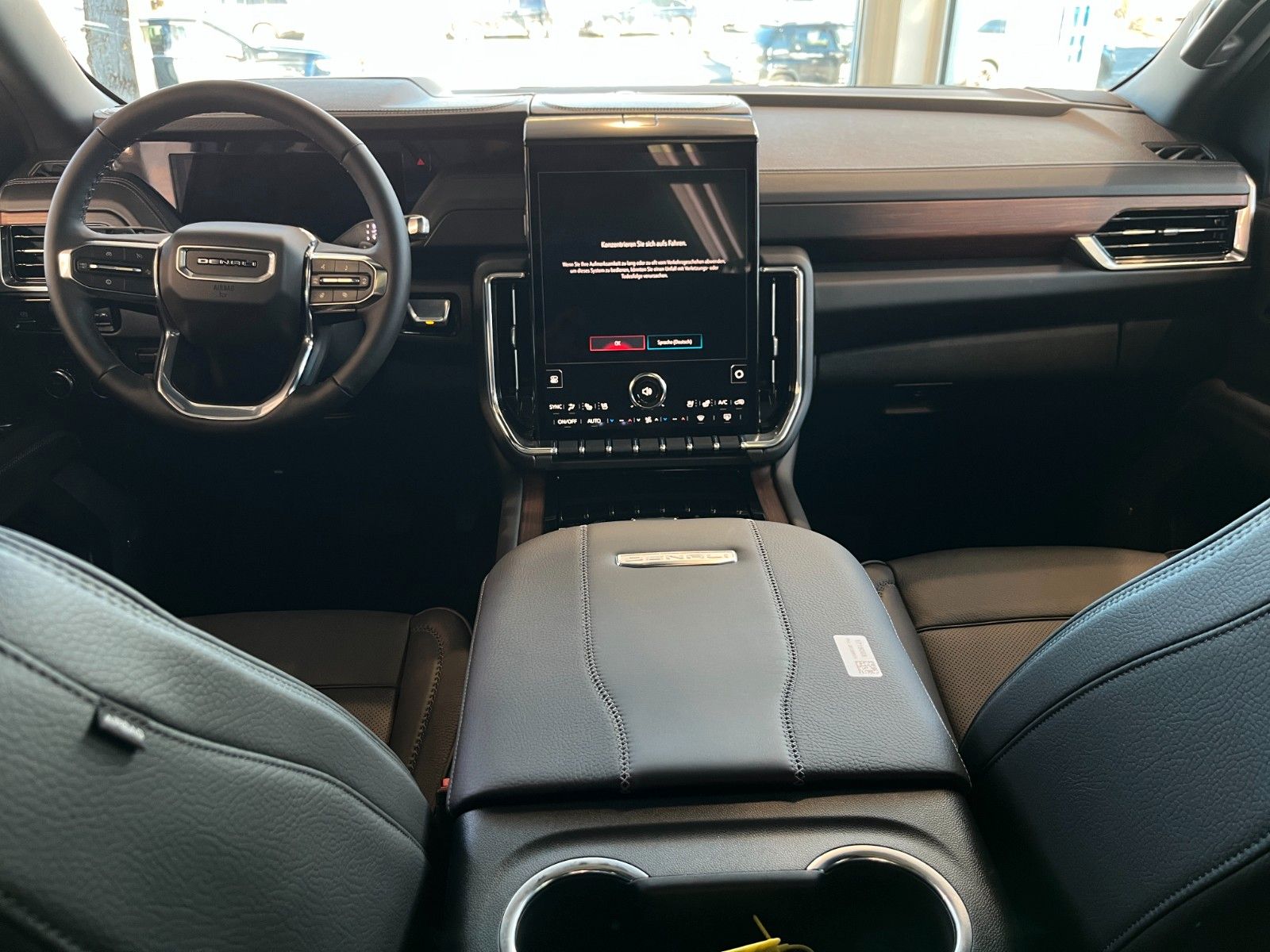 Fahrzeugabbildung GMC Yukon Denali 6.2 V8*Luftfed.*360°*Head-Up