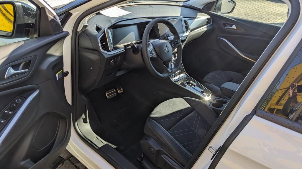 Autohaus Zimpel & Franke - Opel Grandland Plug-In-Hybrid GS Line 165 kW 224 PS - Bild 10 Autohaus Zimpel & Franke - Opel Grandland Plug-In-Hybrid GS Line 165 kW 224 PS - Bild 10