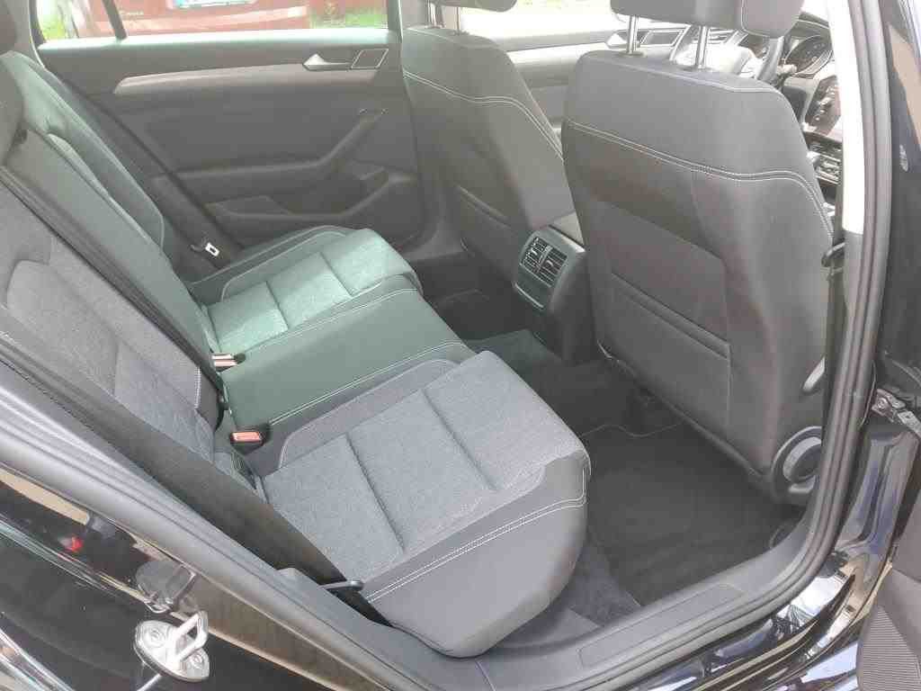 Volkswagen Passat Variant - Bild 10