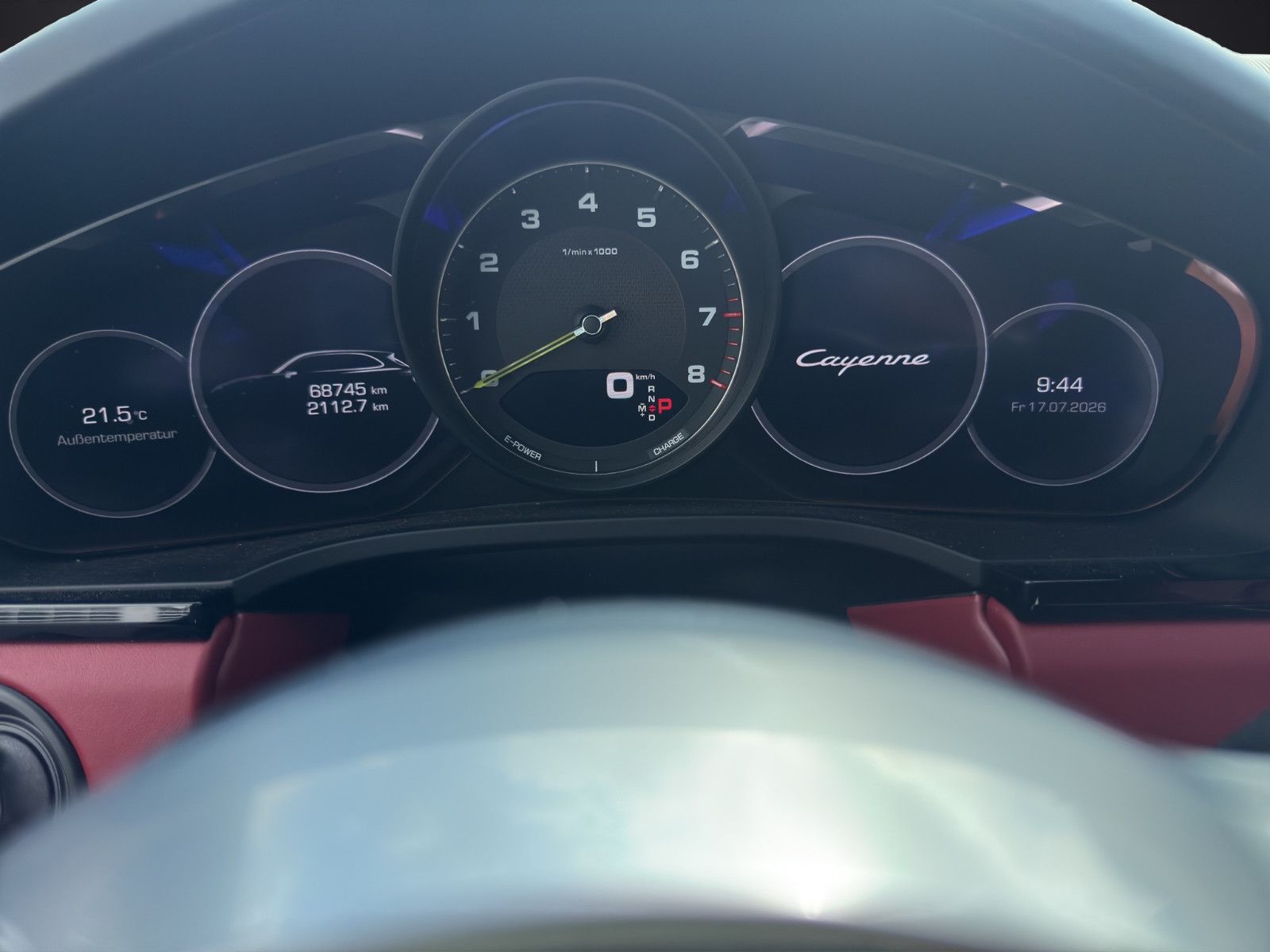 Fahrzeugabbildung Porsche Cayenne E-Hybrid*Matrix*AHK*Carplay*Bose*Head-up