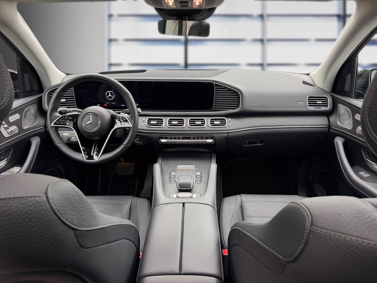 Fahrzeugabbildung Mercedes-Benz GLE 450 d 4M AMG+PANO+SITZKLIMA+AIRMATIC+HEADUP+