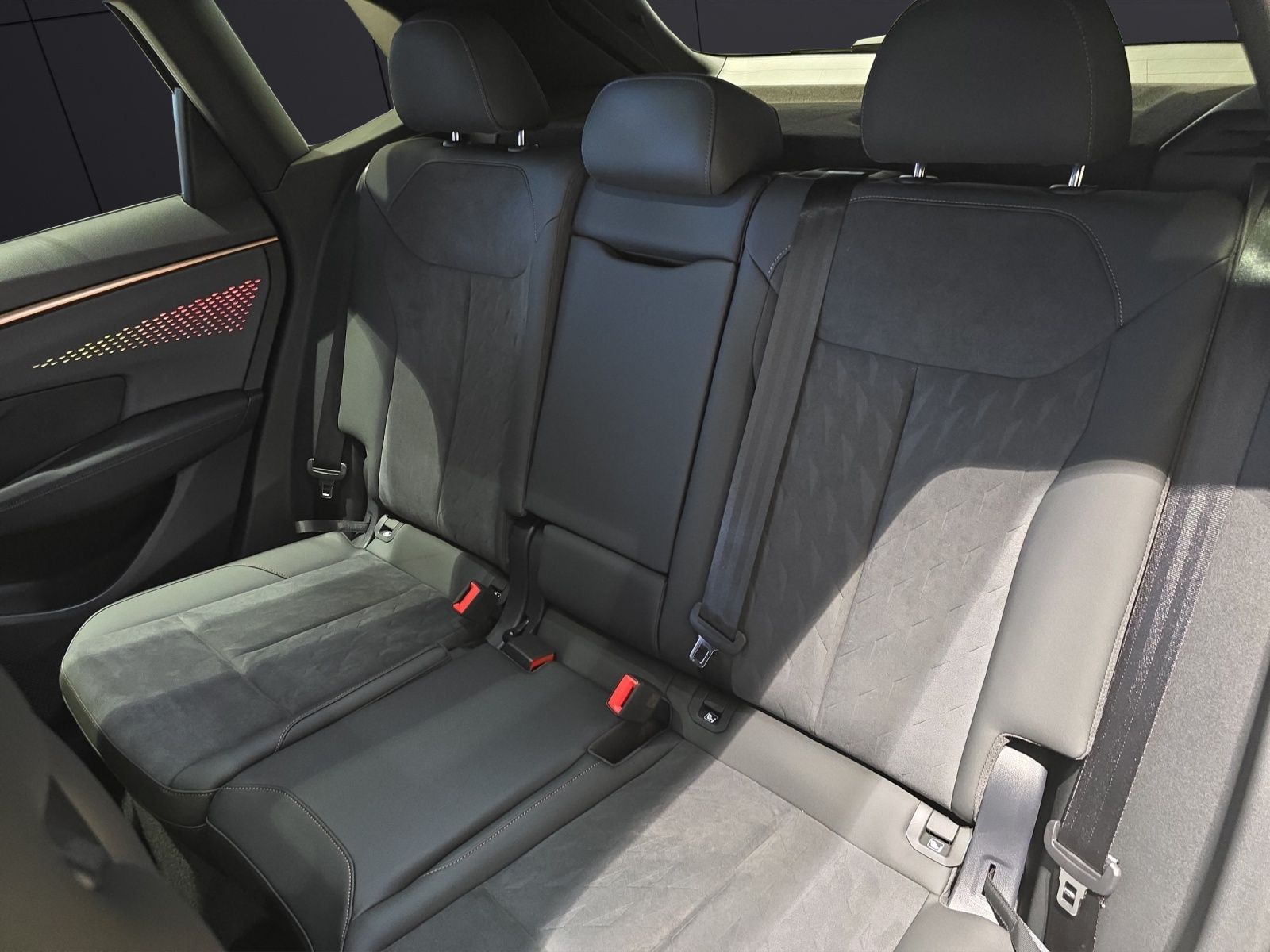 Fahrzeugabbildung CUPRA Terramar 2.0 TSI DSG 4Drive America's Cup Limite