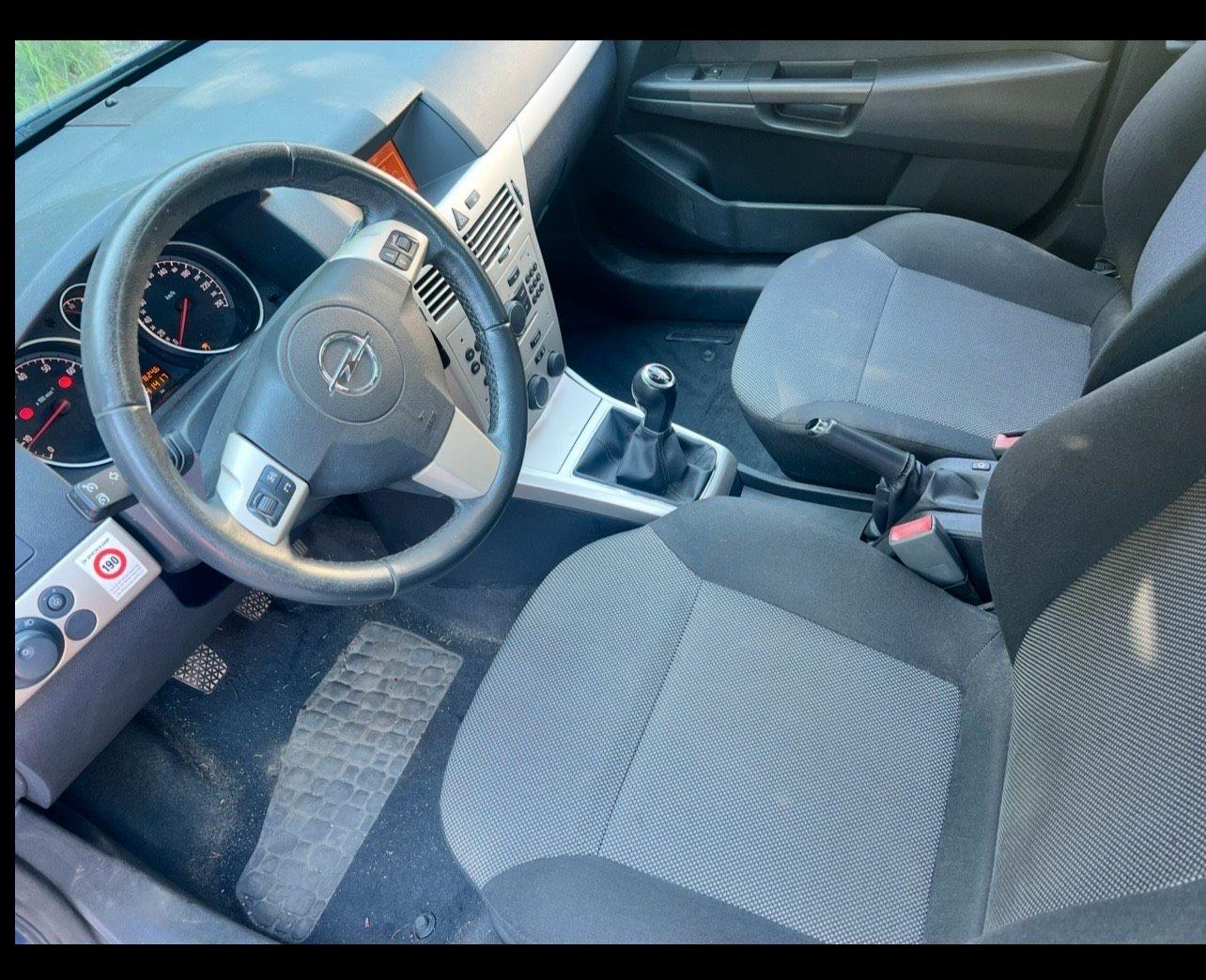 Opel Astra 2008 — photo 5