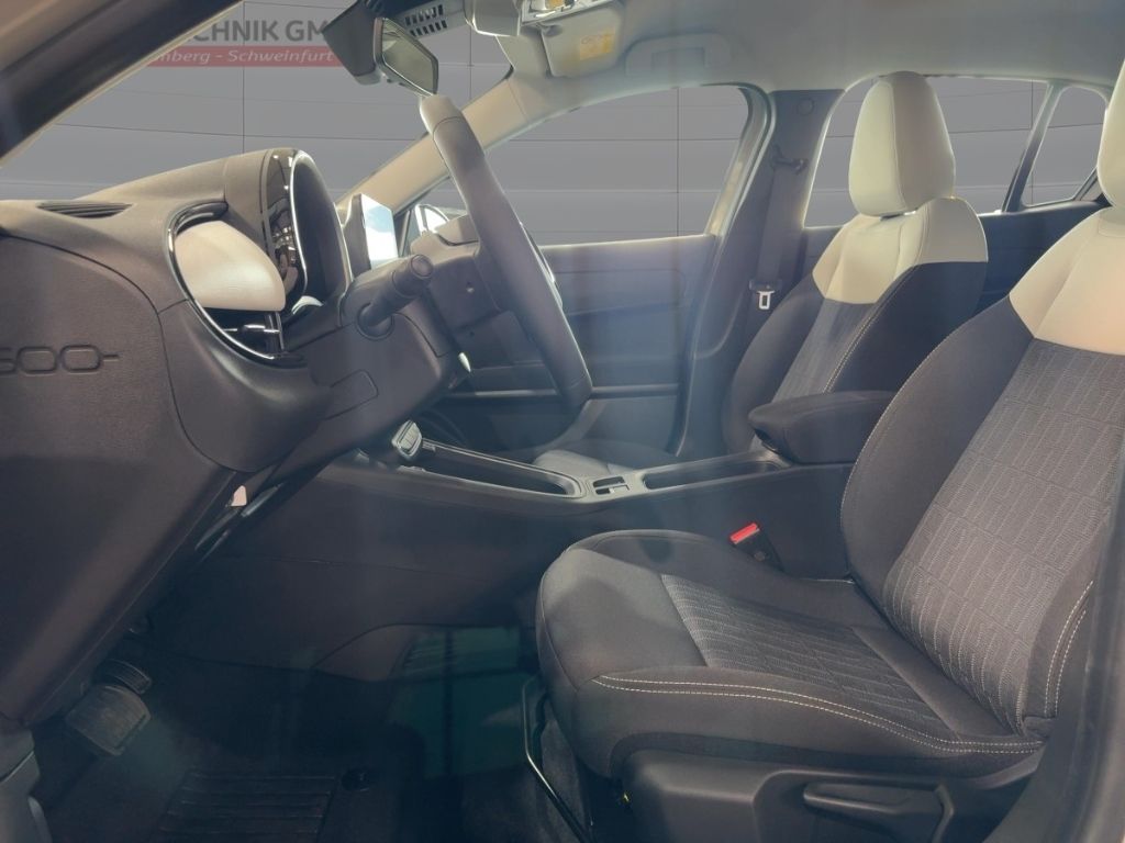 Fahrzeugabbildung Fiat 600 Hybrid Business Edition LMF ALWETTER, PDC, N