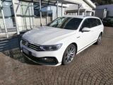 Volkswagen Passat Variant 2.0 TDI SCR 140kW DSG R-Line - Gebrauchtwagen aus Italien