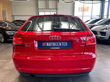Audi A3 2.0 TDI Attraction*TÜV1226*Klima*Schiebedach