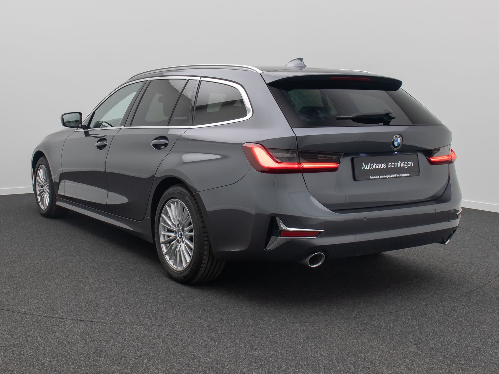 Fahrzeugabbildung BMW 320d xD Luxury Line Panorama Laser HUD DAB H/K