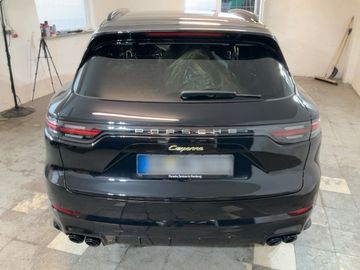 Porsche Cayenne - 6