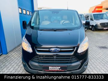 Ford Tourneo Custom - 12