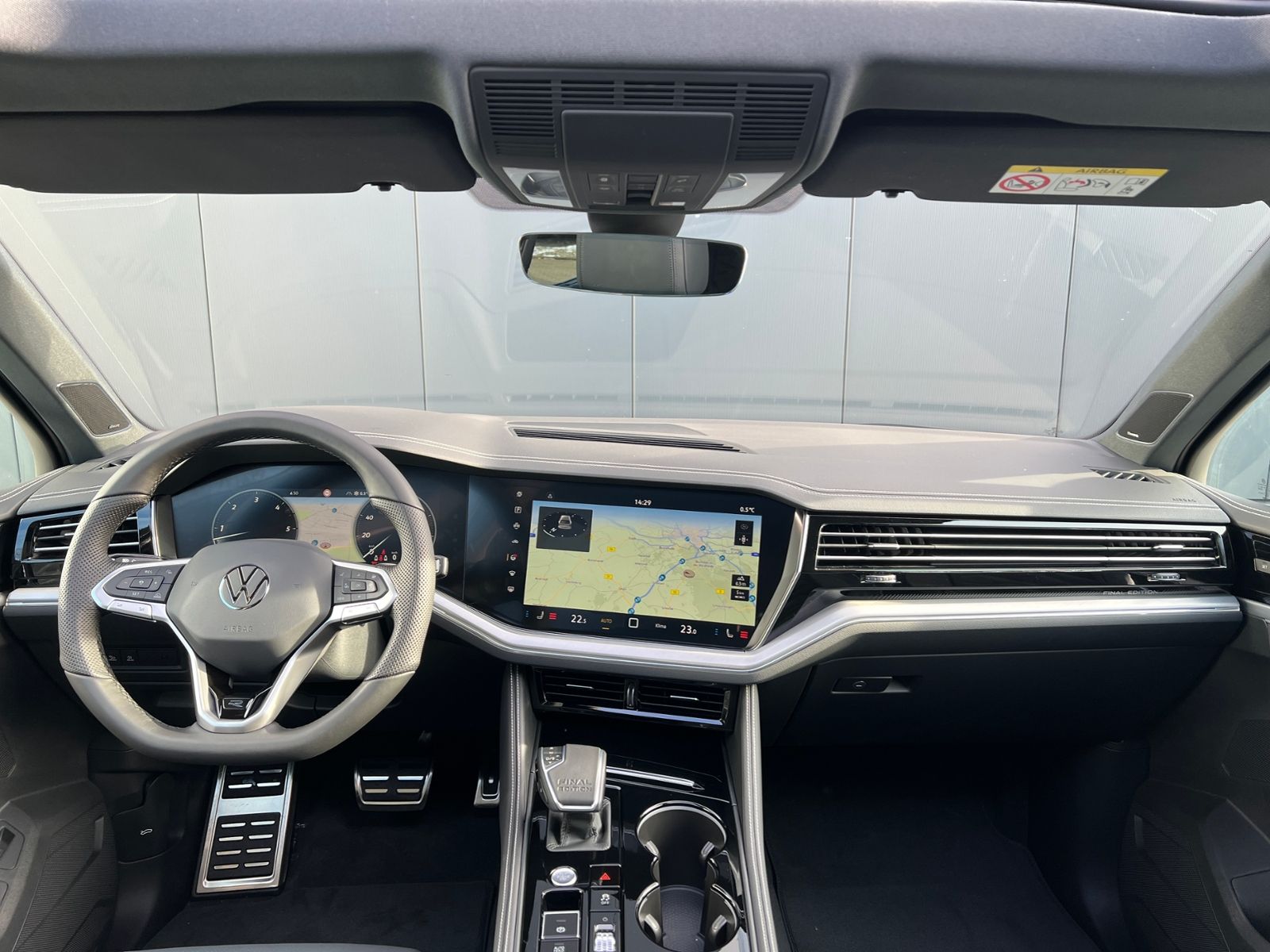 Fahrzeugabbildung Volkswagen Touareg R-Line FINAL EDITION V6 TDI SCR 4MOTION