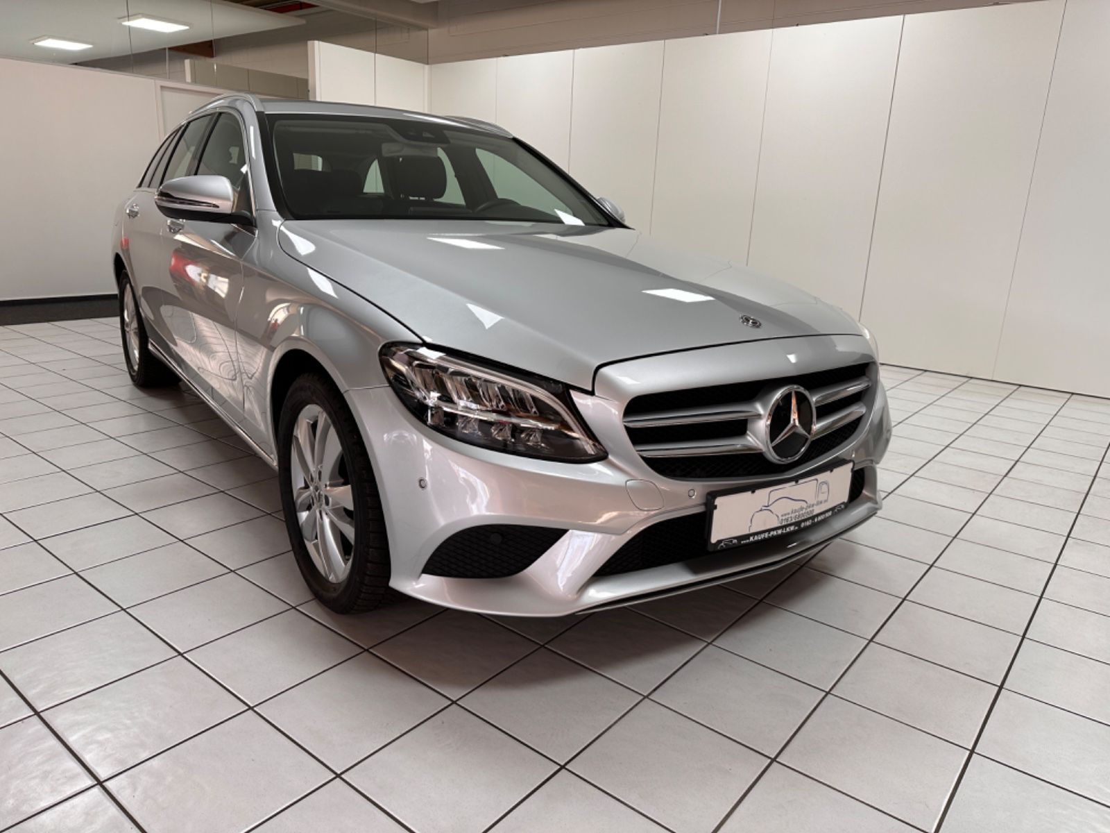 Fahrzeugabbildung Mercedes-Benz C 220 C -Klasse T-Modell Avantgarde