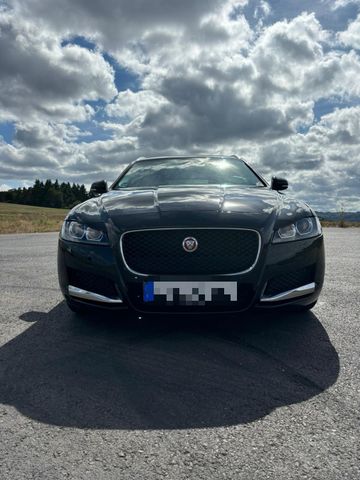 Jaguar XF 25d AWD 241PS Prestige Sportbrake 