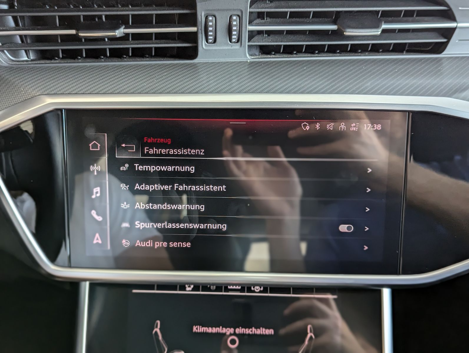 Fahrzeugabbildung Audi A6 40 TDI S-tr.sport ACC 360° MMI+ Lenkrad-Hz.