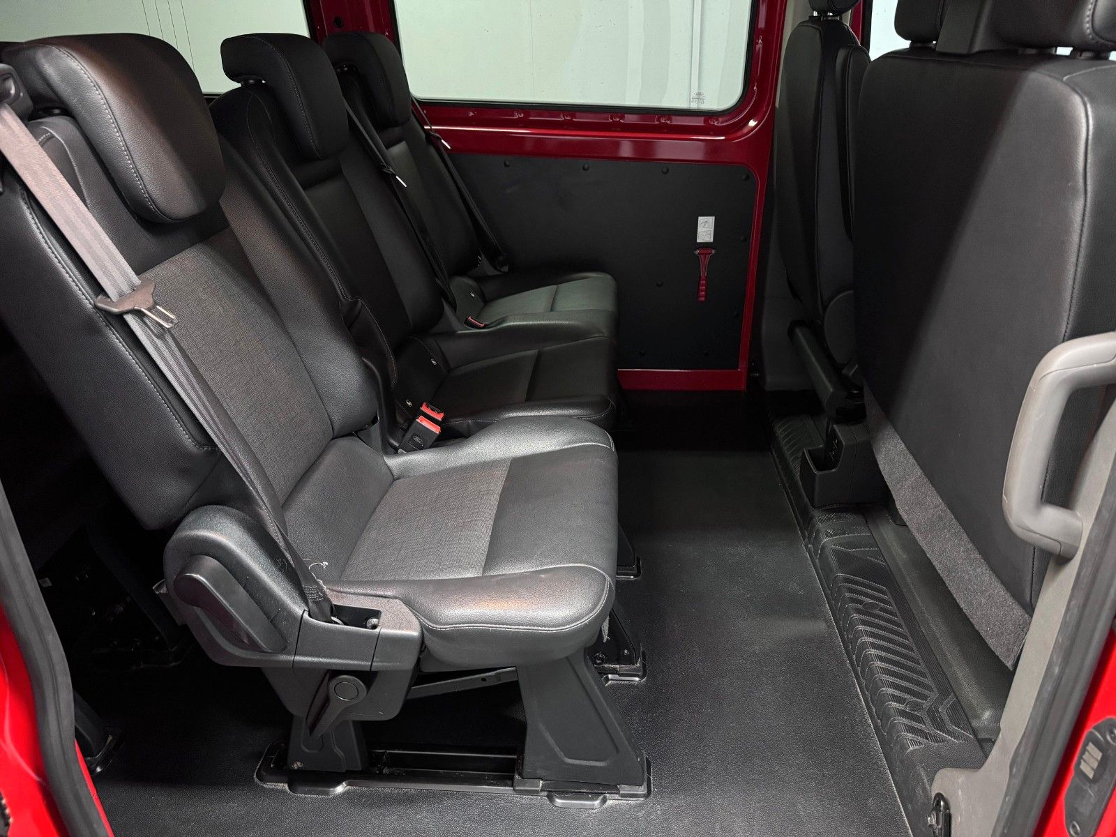 Fahrzeugabbildung Ford Transit Custom320 L2H1 AUTOM*KAMERA*KLIMA*9Sitze