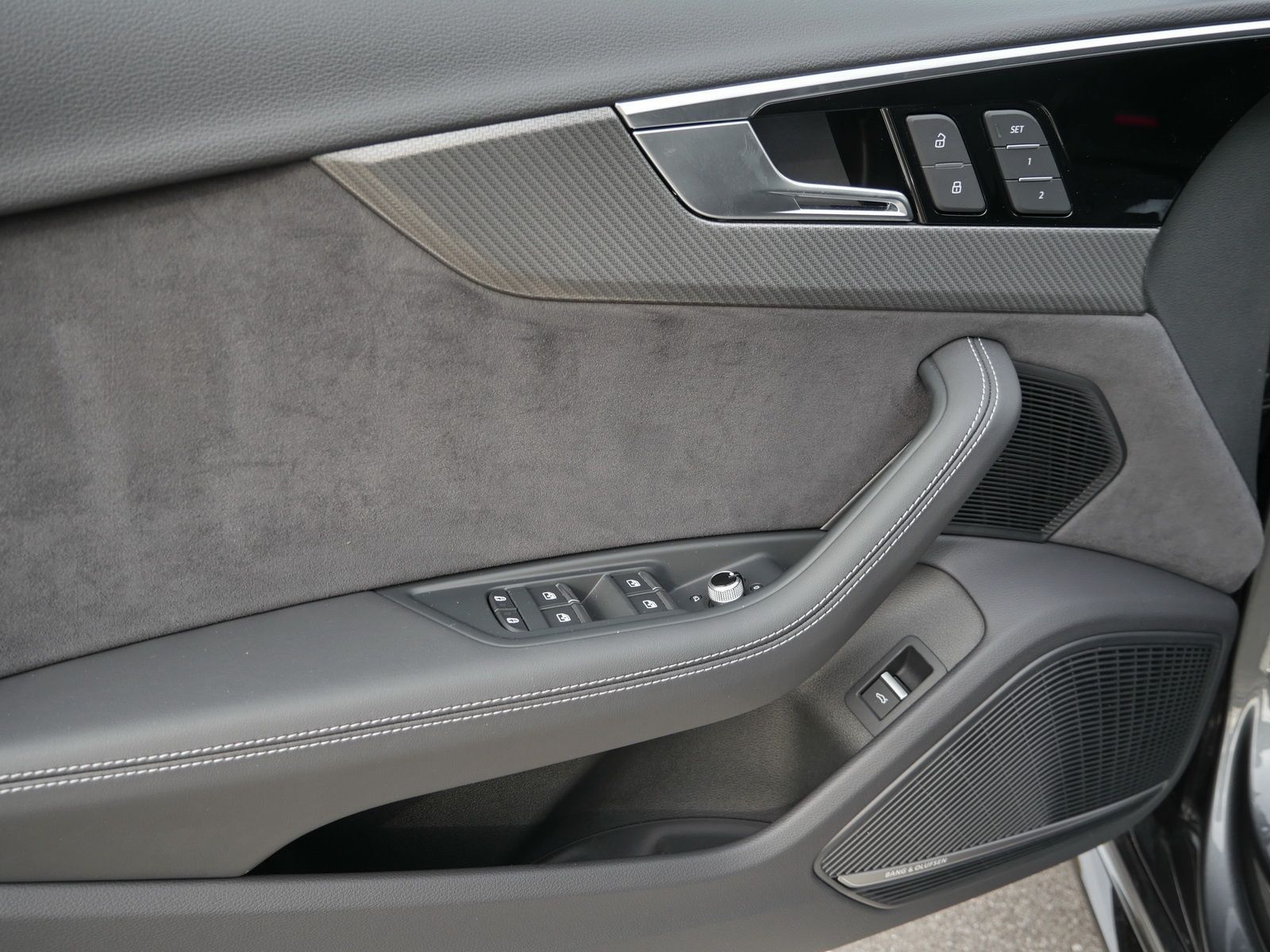Audi RS4 - Bild 22