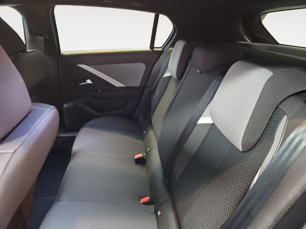 Fahrzeugabbildung Opel Astra 1.2 Turbo Hybrid 48 V Edition (L)