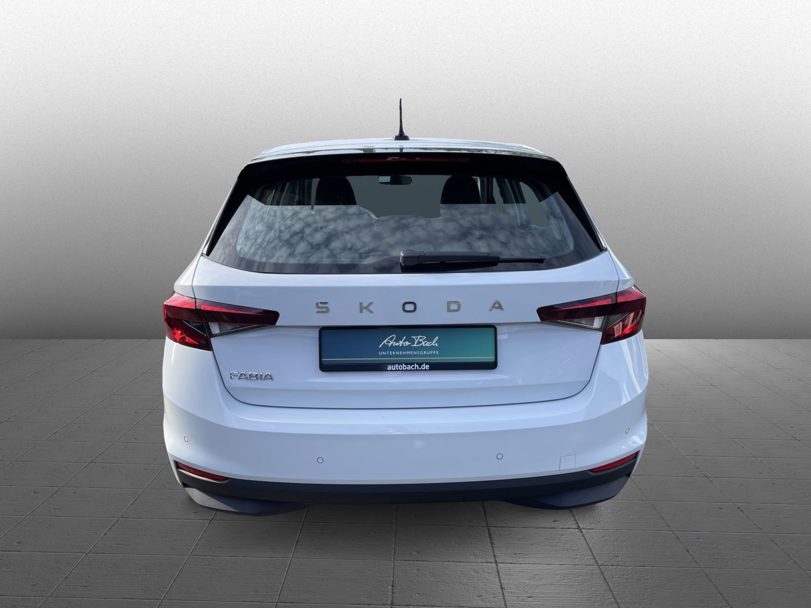 Skoda Fabia Essence 1,0 MPI KLIMA LED PDC Lane Assist imagem 3