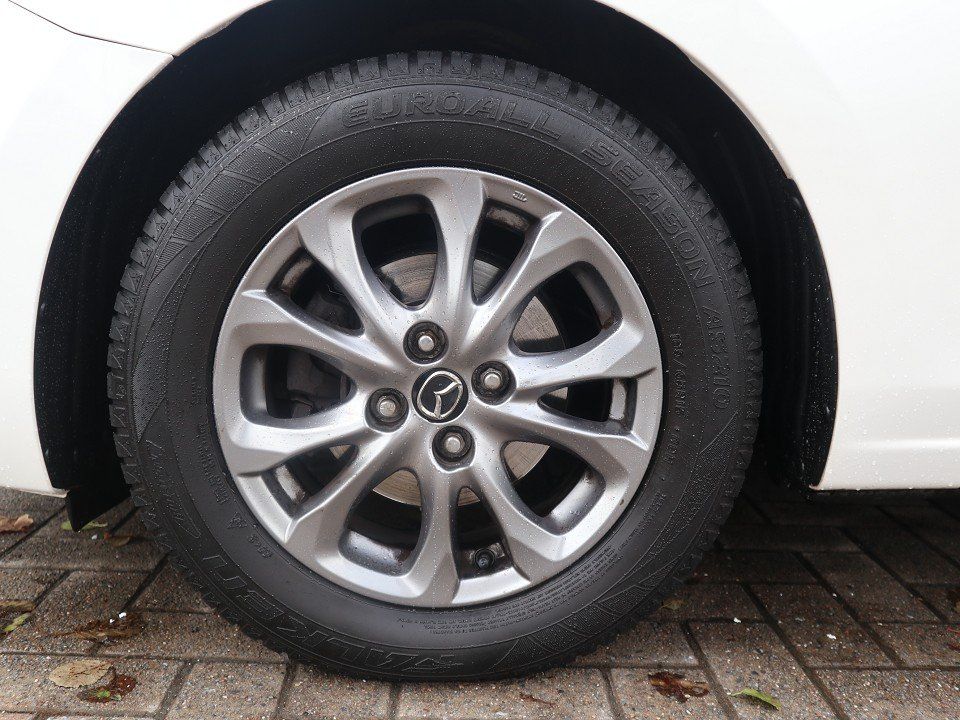 Fahrzeugabbildung Mazda 2 Exclusive-Line G-90 AT TOU-P1 ACAA SHZ BLUETOO