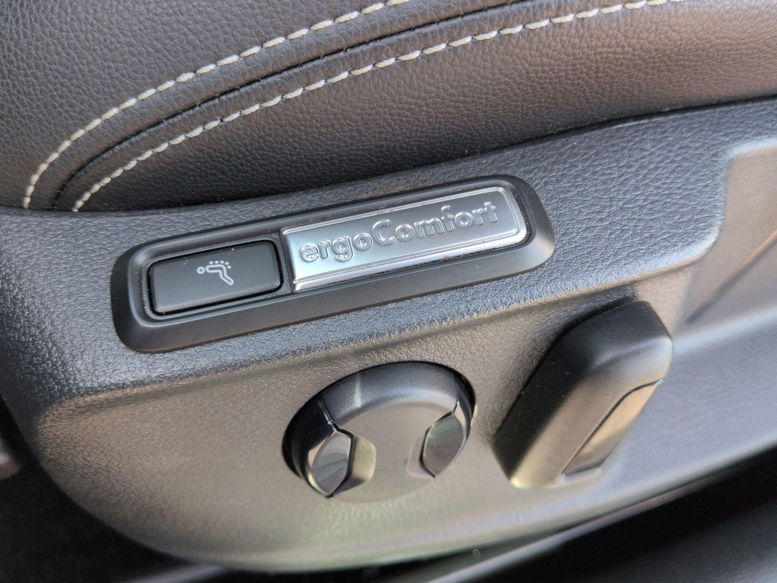 Passat Variant GTE KAMERA+NAVI+LED+ACC