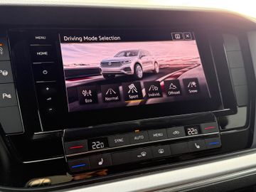 Volkswagen Touareg - 12