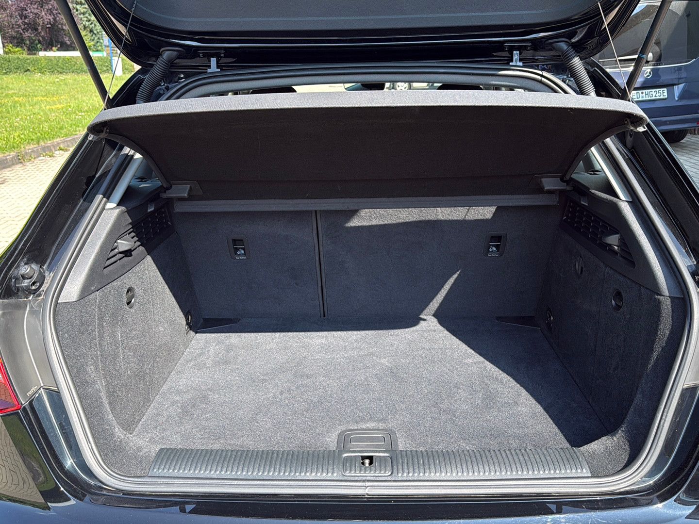 Fahrzeugabbildung Audi A3 Sportback 30 TFSI sport