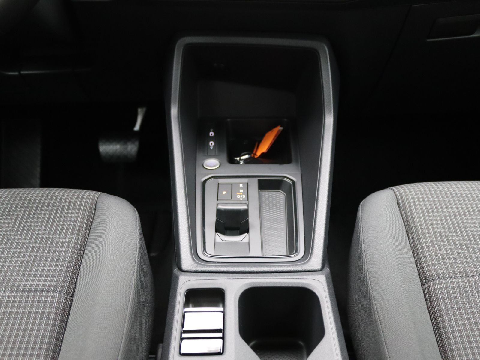 Volkswagen Caddy Maxi - Bild 14